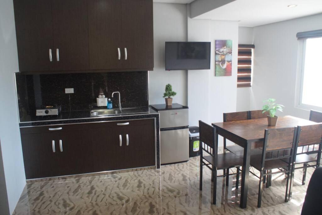 Avana Hills Tagaytay Villa Tagaytay City Exterior foto